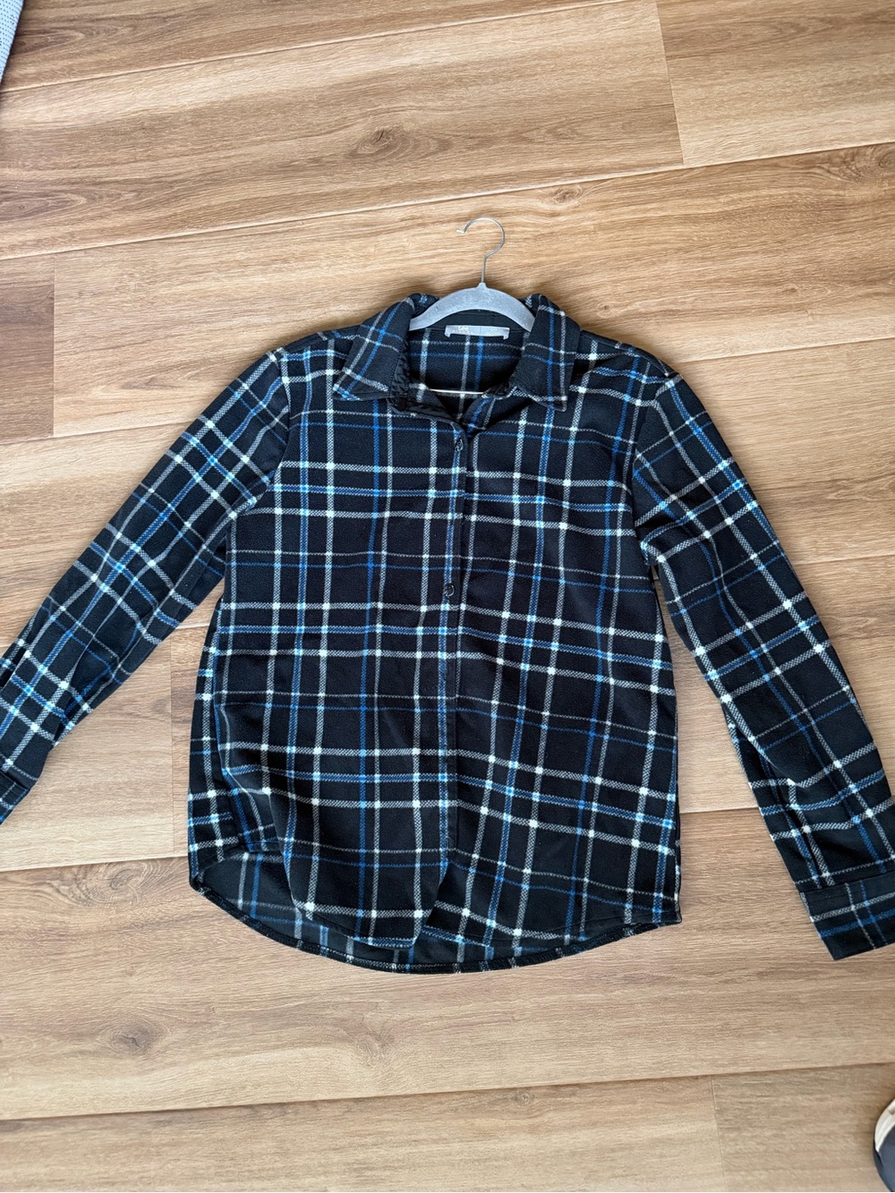 Riders by Lee Black Plaid Button-Down Shirt with Blue Accents